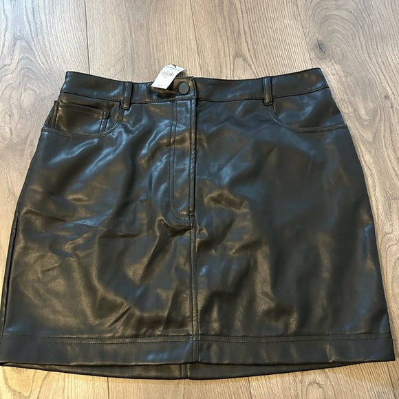 Express black pleather mini skirt. Size 14. NWT - Picture 1 of 3